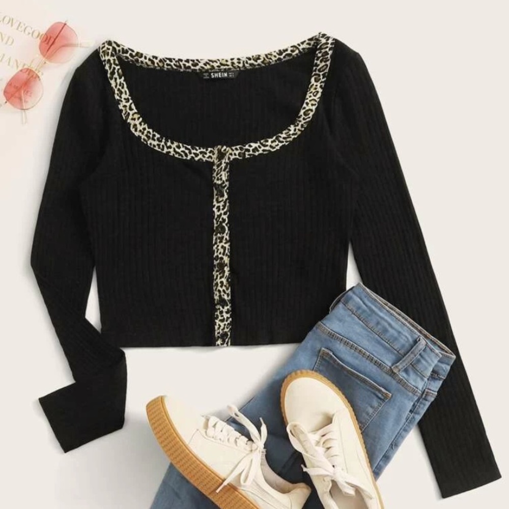 Ribbed cropped top long sleeves size small